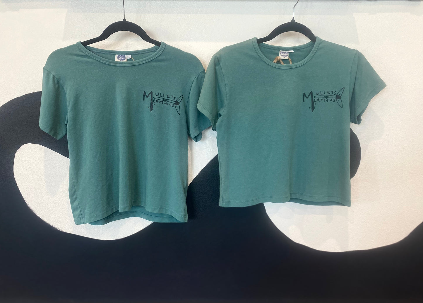 FERAL CROP STRETCHY TEE